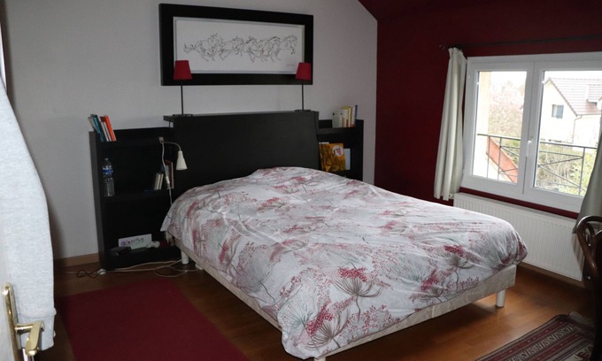 Saint-Cyr-l'Ecole Cama Y Desayuno | Chambre D'hôte Idéal Pour Profiter des JO à Paris Versailles St Quentin