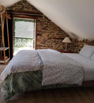 Saint-Sornin-Lavolps Cama Y Desayuno | Chambre D Hôtes dans maisonnette indépendante