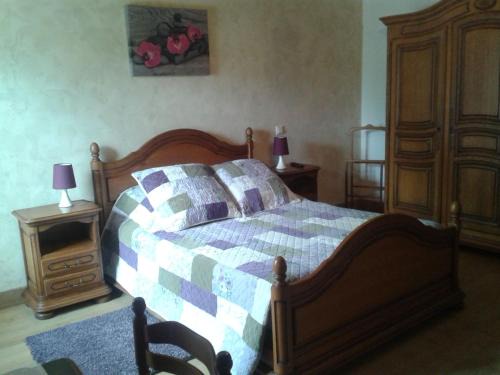 La Berthenoux Cama Y Desayuno | Chambre d'hôte dans ferme rénovée - Nature et confort avec parking - FR-1-591-677