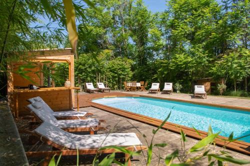 Aiguelèze Cama Y Desayuno | Chambre d'Hôtes Au Jardin Des Saveurs