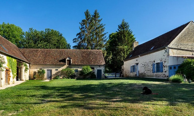 La Perriere Cama Y Desayuno | Chambre d'Hôtes chez Artiste Verrier, La Perrière - Perche