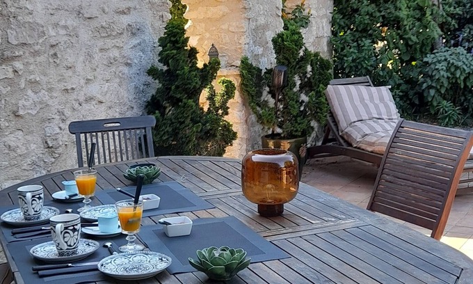 Chateau-Landon Cama Y Desayuno | Chambre d' Hôtes Dans un Parc Paysagé