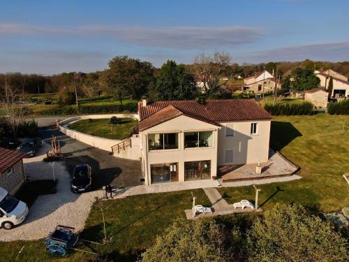 Saint-Martial-de-Valette Cama Y Desayuno | Chambre d'hôtes Le clos de Rapevache