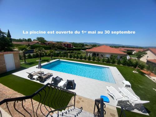 Grieges Casa | Chambre dans logement partagé chez l habitant avec piscine de 1 à 3 chambres