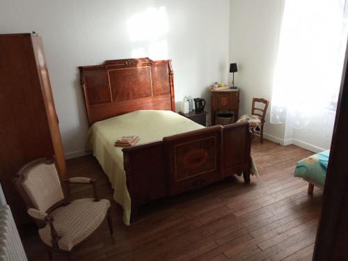 Airvault Casa | Chambre dans maison bourgeoise 2