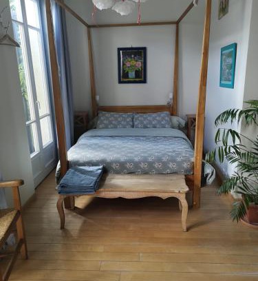 Troyes Cama Y Desayuno | Chambre en ville dans un esprit campagne