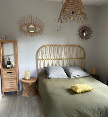 Villeneuve-les-Avignon Apartamento | Chambre indépendante Les Chênes