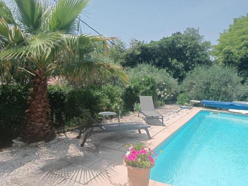 Saint-Maximin-la-Sainte-Baume Casa | Chambre Indépendante sur terrain avec piscine