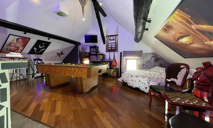 Marolles-en-Hurepoix Casa | Chambre & Lounge Privé