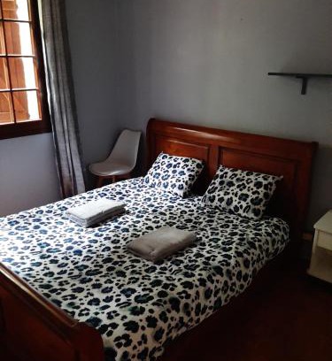 Carlus Cama Y Desayuno | Chambre maison piscine