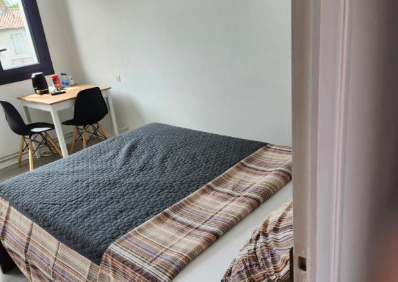 Chenac-Saint-Seurin-d'Uzet Casa | Chambre privée indépendante
