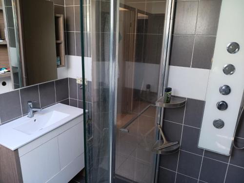 Pallud Casa | Chambre - Sdb Privative - Super Vue
