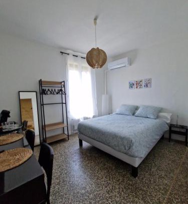 Sommieres Cama Y Desayuno | Chambre Sommières