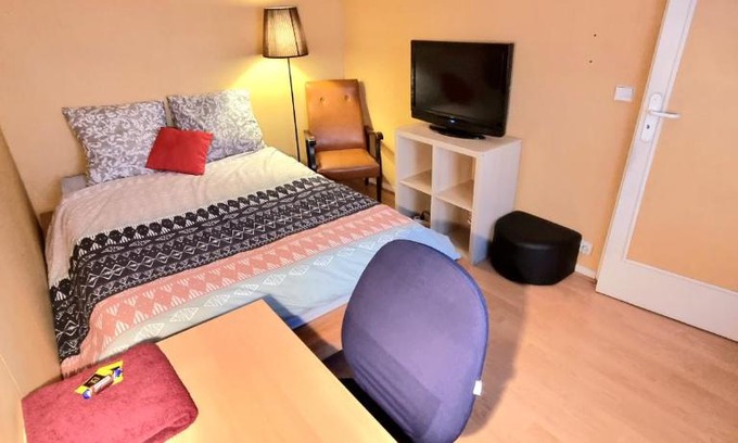 Sartrouville Casa | Chambre spacieuse à Sartrouville