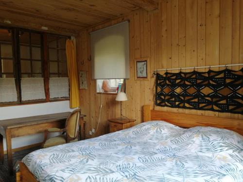 Saint-Julien-la-Vetre Cama Y Desayuno | Chambre tranquille avec salle de bain privative