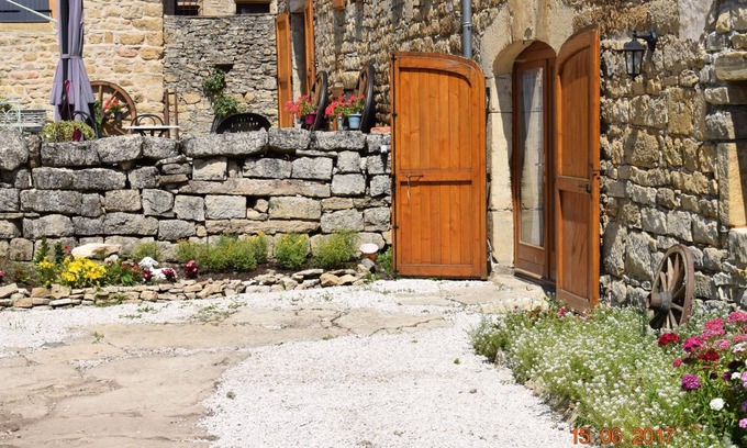 Buzeins Cama Y Desayuno | Chambres d'hôtes - Entre Dolmens et Fontaines
