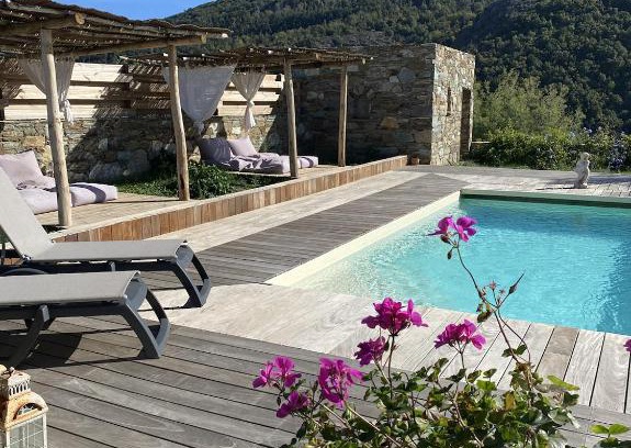 Murato Cama Y Desayuno | Chambres d'hôtes et studios de charme - A Mandria