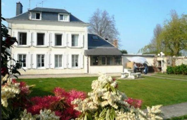 Le Tilleul Cama Y Desayuno | Chambres d'hôtes Le Jardin D'Alice