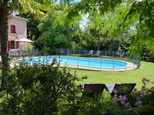 Realville Cama Y Desayuno | Chambres d'Hotes Au Val Dormant