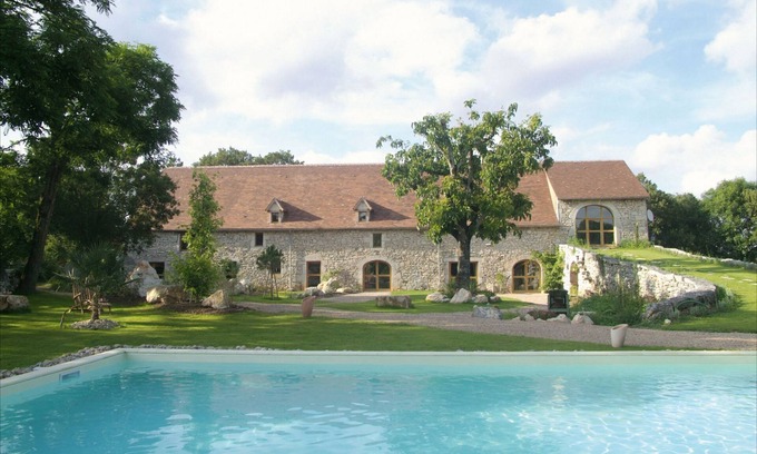 Espedaillac Cama Y Desayuno | Chambres & Jardin de Pierres es una encantadora casa de huéspedes en Quercy