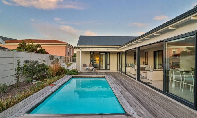Vermont Casa | Champagne Air Luxury Villa with pool, pet friendly