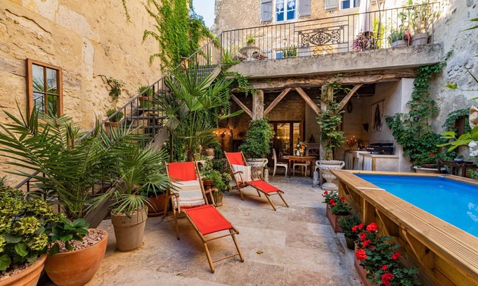 Condom Casa | Champagne House **** - Luxury & charming oasis with pool