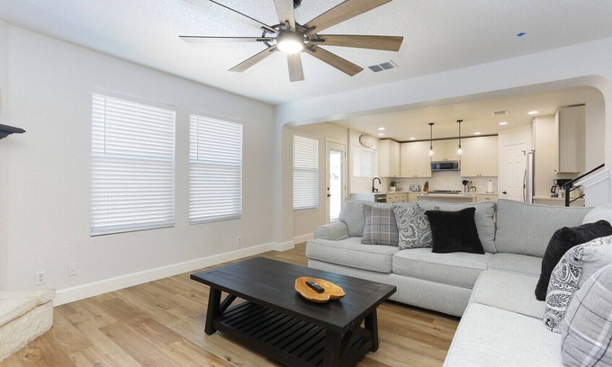 Medina Valley Casa | Champions Getaway