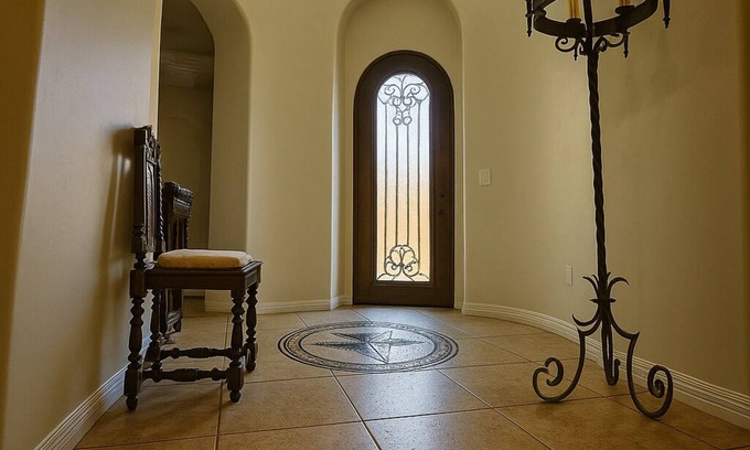 Chandler Casa | Chandler Keep – Medieval Spanish Villa, BBQ Courtyard & Prime South Chandler