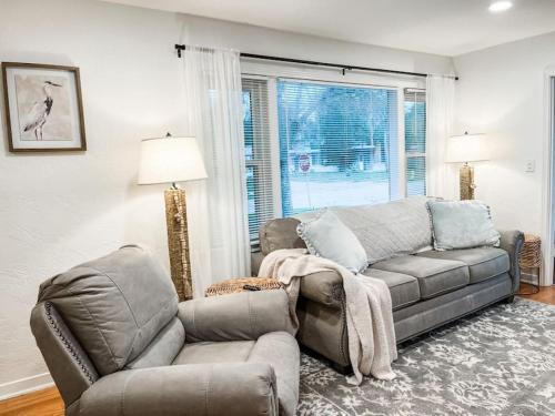 Holly Hill Casa | Changes In Latitude Pet Friendly Retreat