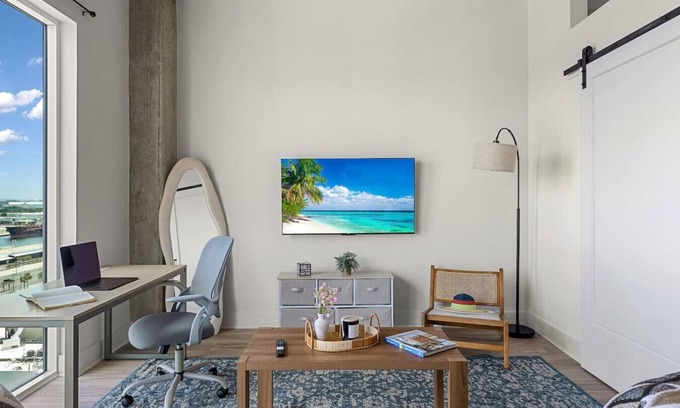Channel District Apartamento | Channelside: Amalie Arena | Convention Center | DT