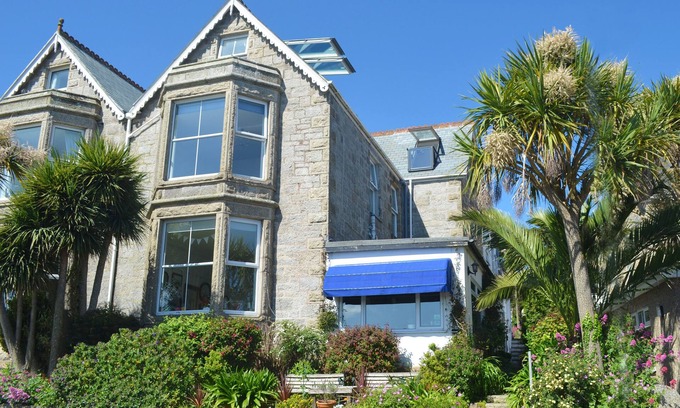 St Ives Casa | * NUEVO 2019 * CHANNINGS ST IVES, capacidad para 10-12 vistas panorámicas al mar y estacionamiento