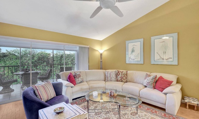Pelican Bay Casa | Chanteclair Maisonet in Pelican Bay