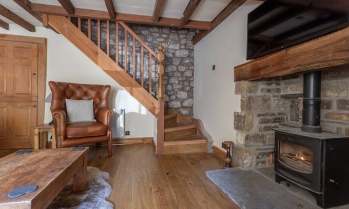 Hawes Cabaña | Chapel Cottage - with Log Burner