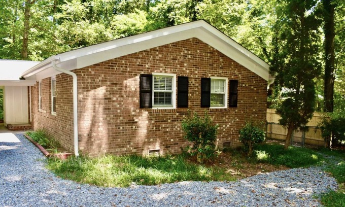 Chapel Hill Casa | Chapel Hill Bungalow