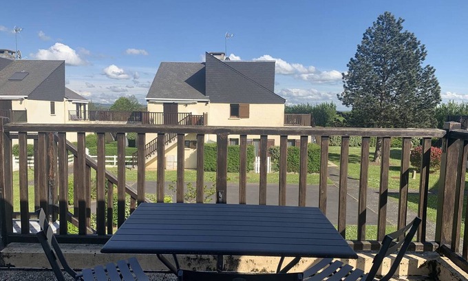 Merville-Franceville-Plage Apartamento | Dúplex acogedor con balcón y parking para 4 personas en Merville-Franceville