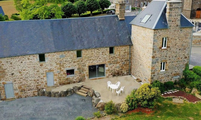 Saint-Michel-de-Montjoie Cabaña | Casa de carácter con jardín privado, estacionamiento y mascotas permitidas, cerca del Mont-Saint-Michel