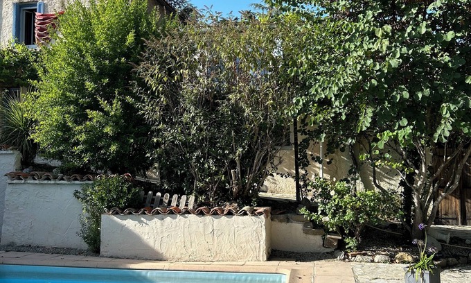 Villarzel-du-Razes Casa | Character house with beautiful pool, set in nature in Villarzel-du-Razès