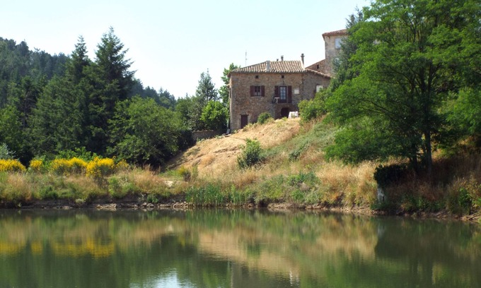 Joannas Casa | Casa de carácter con jardín privado de 1000 m2 y vistas impresionantes.