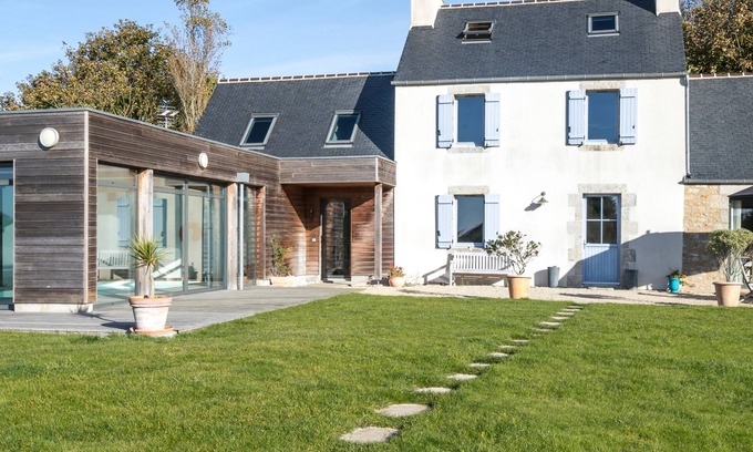 Plouescat Casa | Casa con piscina cubierta climatizada (29 °) y seguro. 5000 m² de jardín con la práctica del golf, sin vis-à-vis, 800 m del mar.