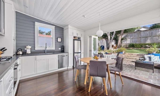 Rozelle Casa | Character on Cook Street