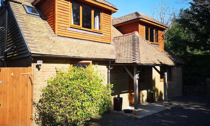 Heathfield Casa | Characterful cottage in stunning location.
