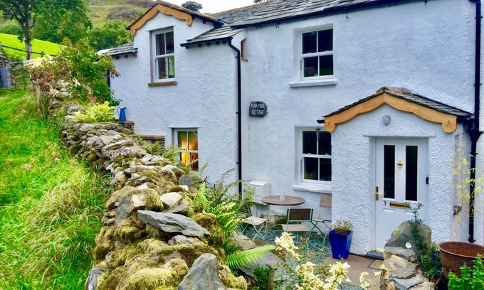 Staveley Cabaña | CARACTERÍSTICA LAKELAND COTTAGE. WIFI, SKY TV, LOG FIRES, UBICACIÓN BONITA.