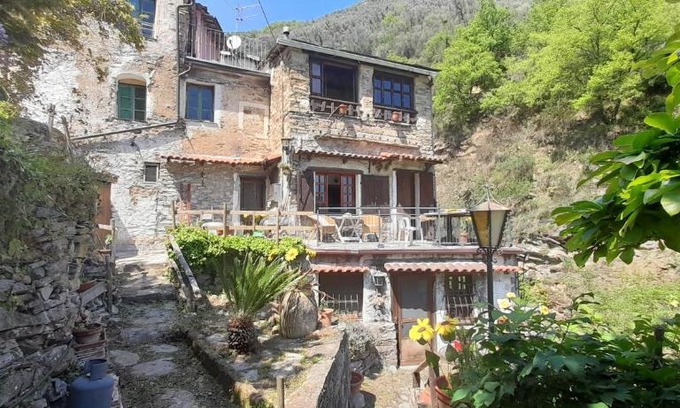 Dolcedo Apartamento | Characteristic house Aquasanta