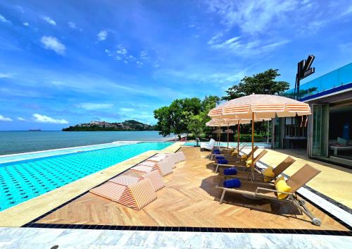Talat Nuea Complejo | Charcoal Panwa Beach Phuket