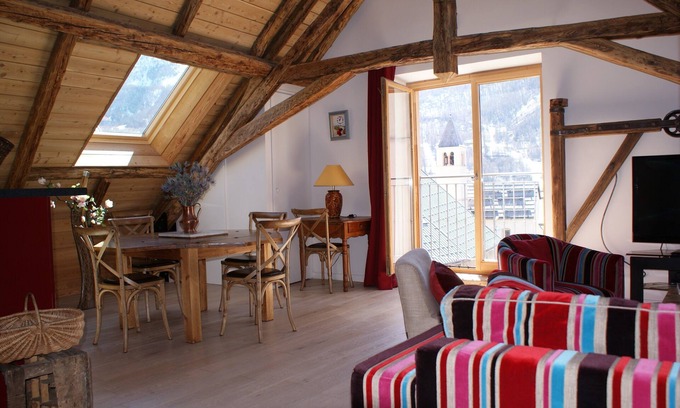 Monetier-les-Bains Casa | Chardons Bleus, hermoso edificio, corazón del pueblo, encantadores apartamentos