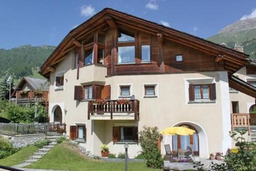 Celerina-Schlarigna Apartamento | Chardun
