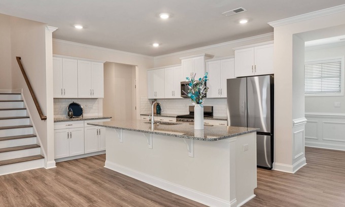 Fort Mill Casa | Charlotte Ballantyne Area 1.0 mi away with lots to do - Refined Modern Home
