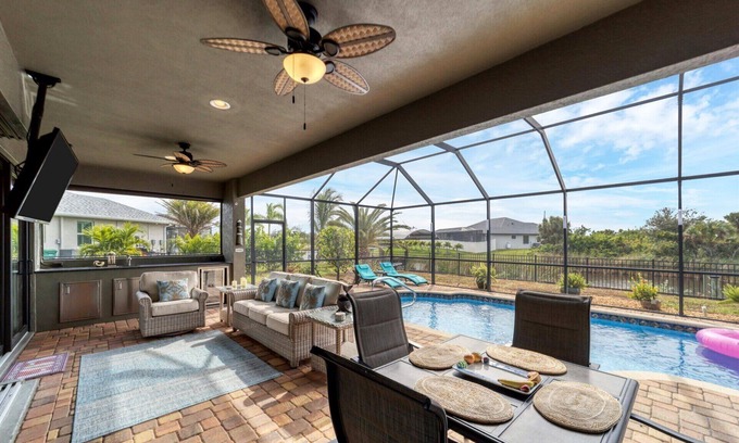 South Gulf Cove Casa | Charlotte County 5882: Relaxing Poolside Retreat