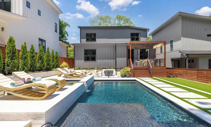 Oakhurst Casa | Charlotte Retreat | Pool, Spa, Gym, Putting Green