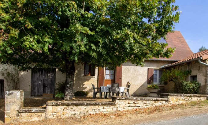Saint-Pantaly-d'Ans Cabaña | Casa acogedora en plena naturaleza con jardín, ideal para actividades al aire libre y turismo cultural